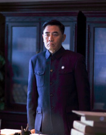 谁知道北平无战事中谢培东是怎么死的