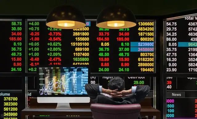 美国一大学生炒股1个月，赚了7亿！他这种赚钱方式我们学得来吗？