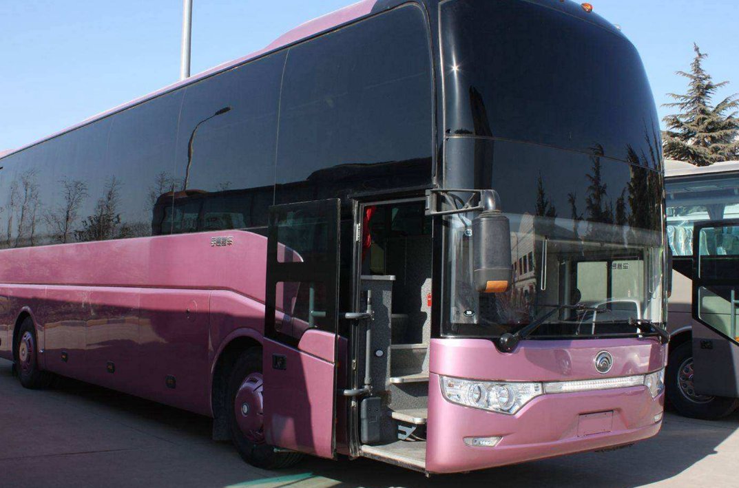 湖南永州一客车核载19人实载40人，超载行驶有何危害？