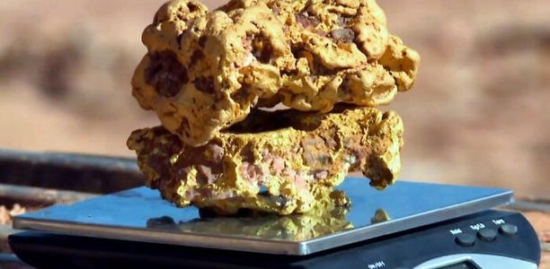 澳大利亚淘金客挖出的两块黄金有多重，价值多少？