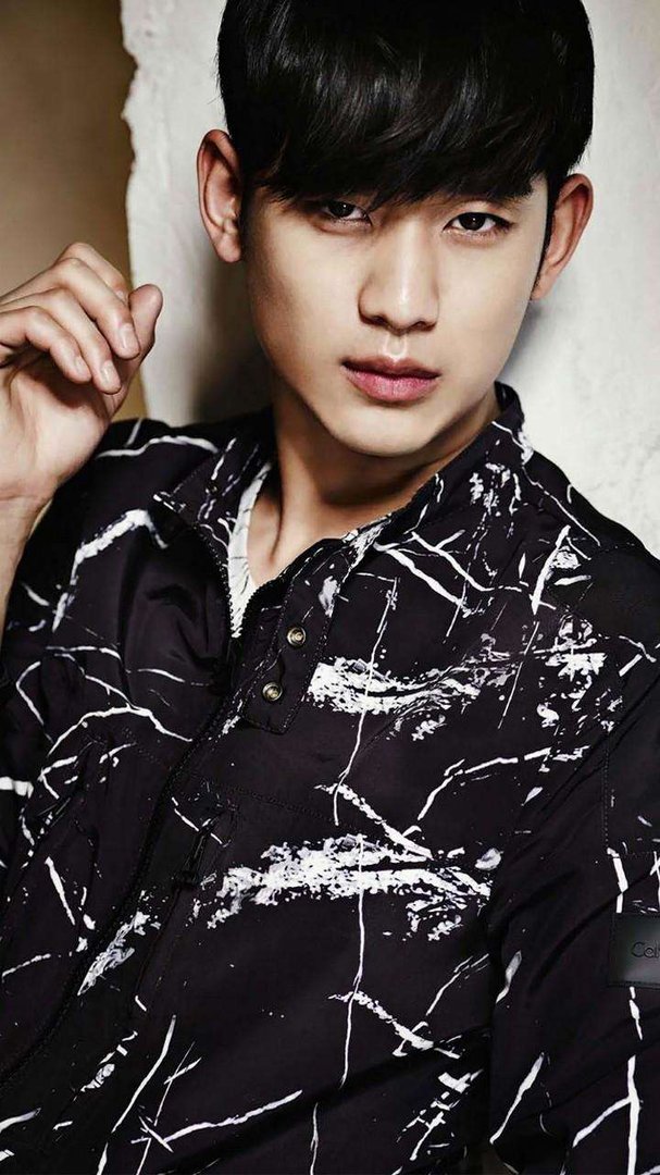 金秀贤身高有180吗？金秀贤有心脏病是真的假的