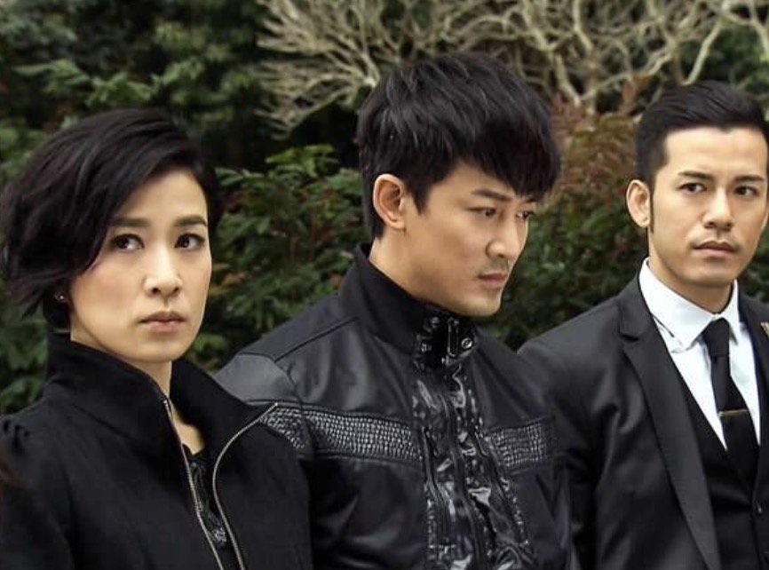 《使徒行者》为什么林希微知道了庞言廷的身份？