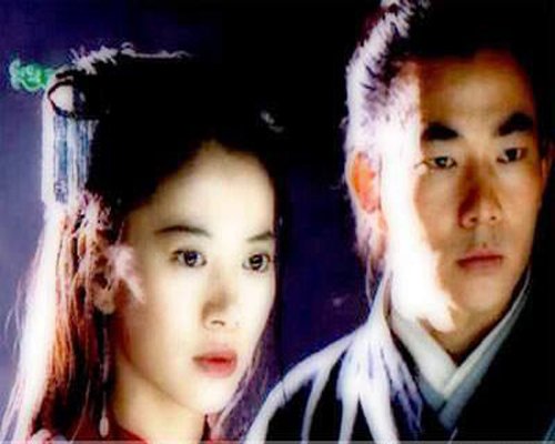 笑傲江湖老版片是谁主演的？