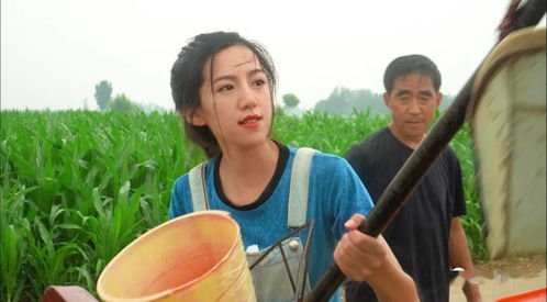 麦小登和相差38岁的爸爸，第一次拍父女照，她的身上发生了哪些感人故事？