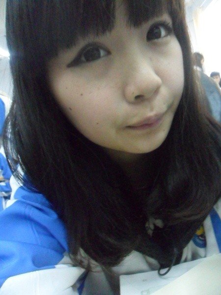 这个人是网红吗？叫什么名字？最好有个人信息