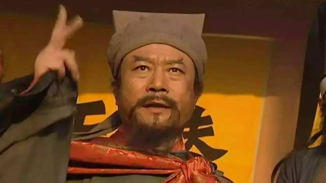 宋江最后当了武德大夫、楚州安抚使、兼兵马都总管。相当于几品官？是地。县。市，哪一级领导？