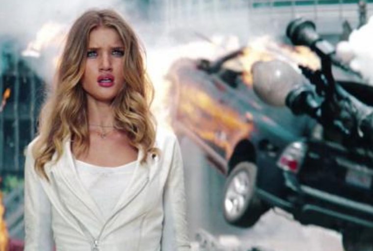 变形金刚3换女主角了吗？