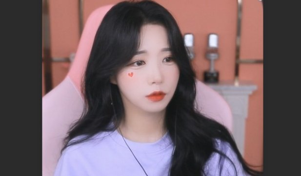 适合夜里一个人看的直播平台有哪些？