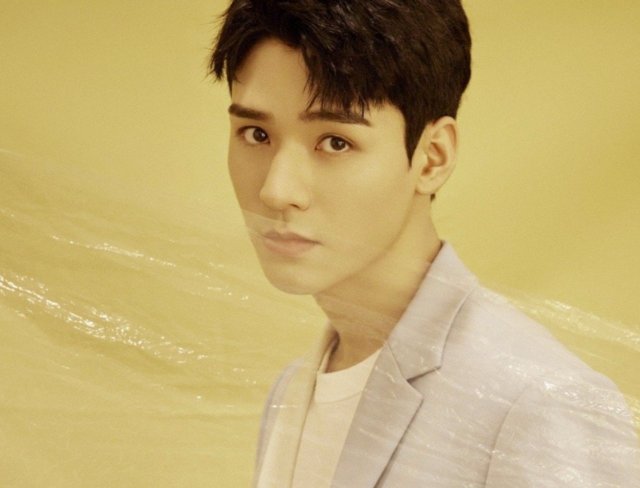 正能量艺人龚俊与粉丝一起做公益，你喜欢娱乐圈的这个宝藏男孩吗？