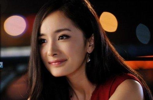 杨幂脚气是什么梗?