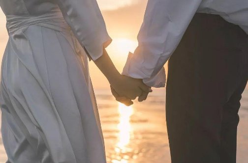 聚散终有时的下一句是什么？