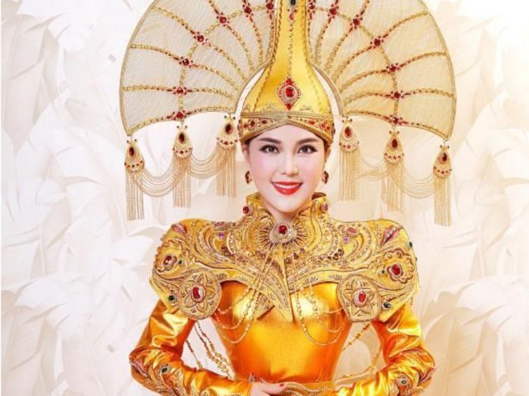 乌兰托娅和乌兰图雅是怎么回事