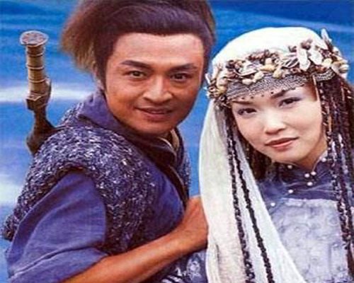 笑傲江湖老版片是谁主演的？