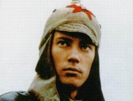 钢铁是怎样炼成的中保尔共有几次面临死亡的危险？