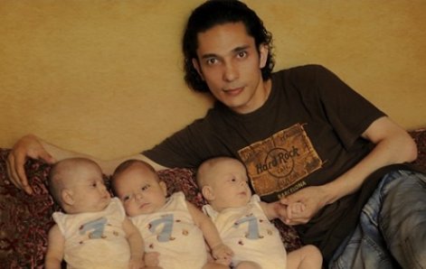 艾尔肯阿布都拉的妻子什么民族