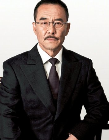 谁知道北平无战事中谢培东是怎么死的