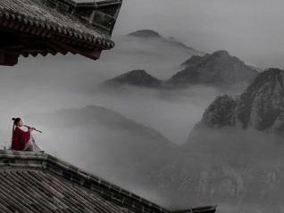 “往事如烟过，一笑泯恩仇”的下一句是什么?