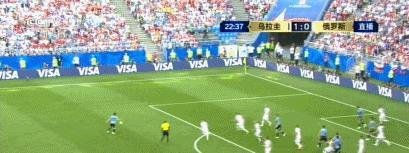 乌拉圭3比0胜俄罗斯门将功不可没黑马出现,东道主输球仍出线