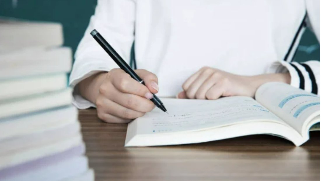 2018法考时间是几月几号？