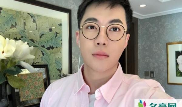 奇葩说花希出柜了吗 花希姜思达发生了什么两有是情侣吗