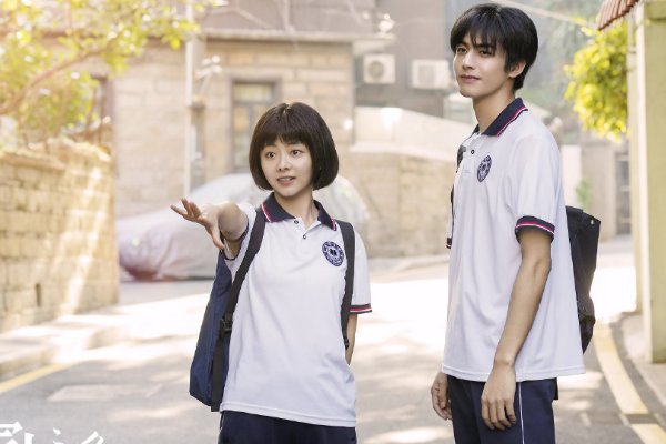 以家人之名第十集大哥为什么要把西瓜压住？