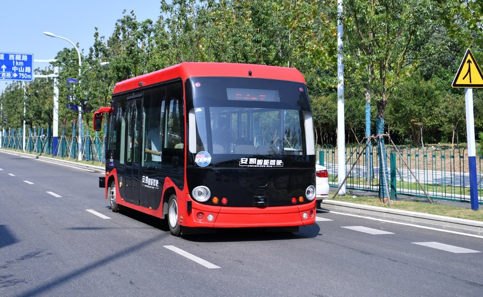 湖南永州一客车核载19人实载40人，超载行驶有何危害？