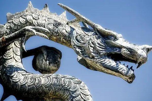 阴雨绵绵打一个正确生肖