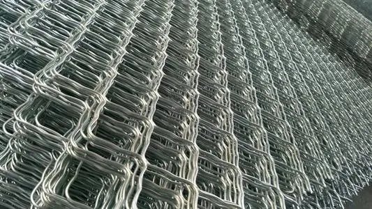 云南边境修500公里铁丝网，修铁丝网的原因是什么？