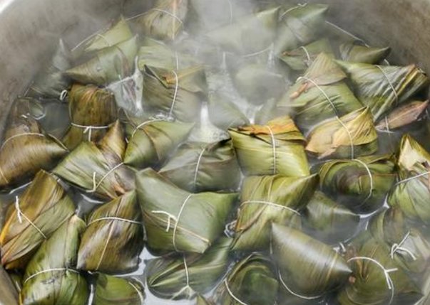 粽子煮好了放在锅第二天捞行吗