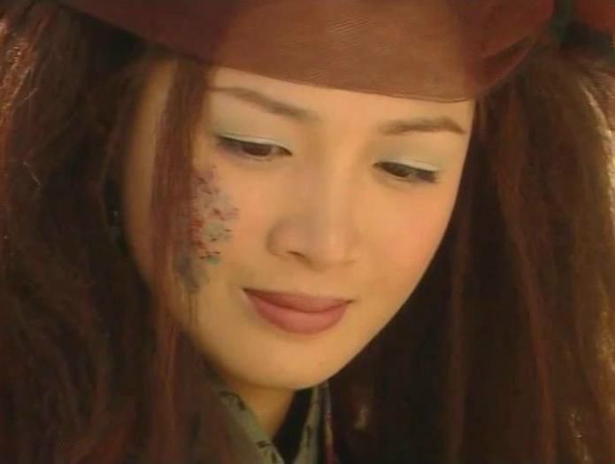 <倚天屠龙记>里面的 蜘蛛妹 真名叫什么？