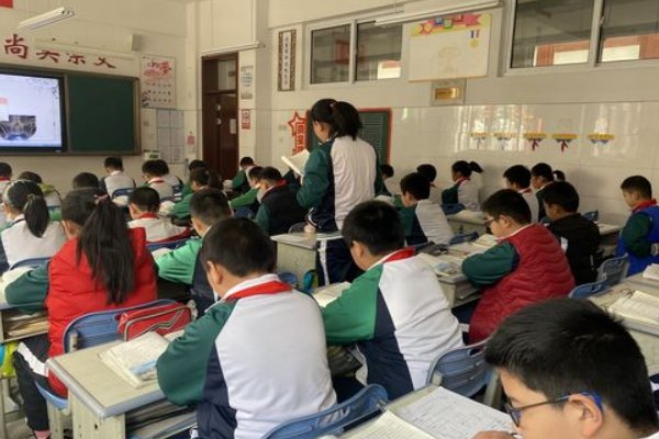 厉少的33日索情好句摘抄