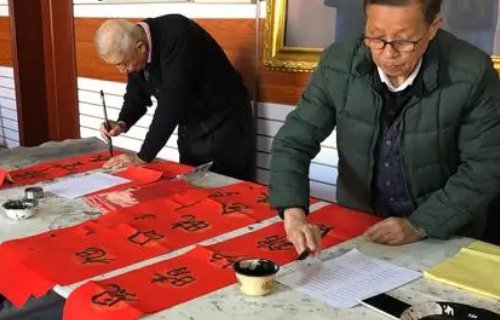 福星高照对联上下联分别是什么？