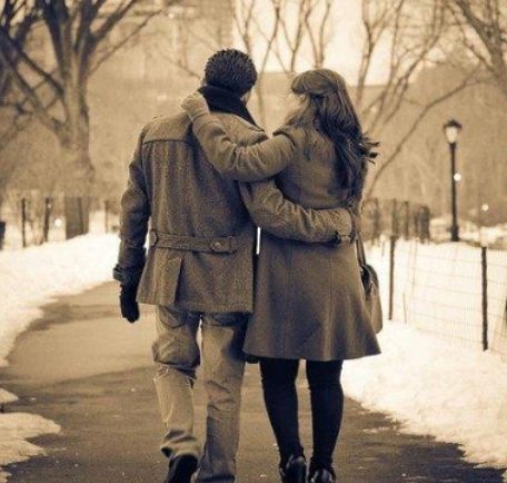 即许一人以偏爱 愿尽余生之慷慨什么什么意思？