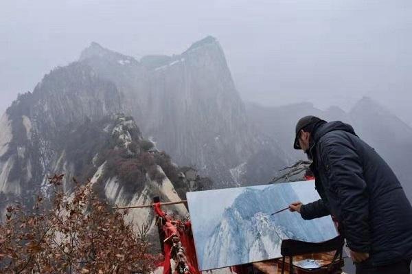 西岳峥嵘何壮哉