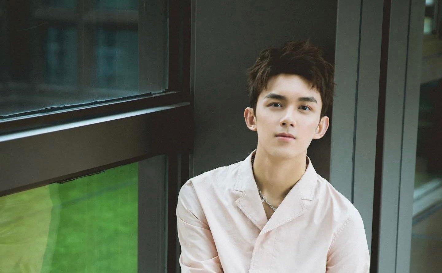 吴磊亲自承认的女朋友是谁