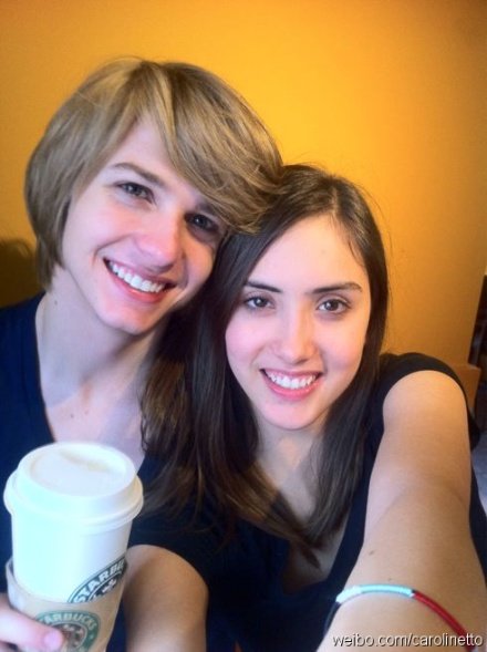 艾薇儿是莲花小王子的女朋友吗