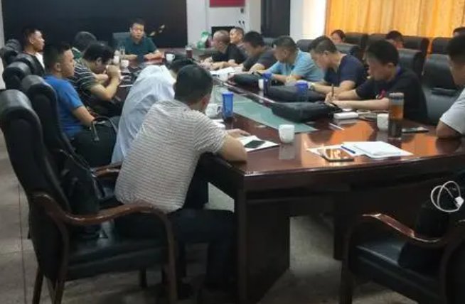 发展社会主义先进文化,不忘本来、吸收外来、面向未来,更好构筑( )、中国价